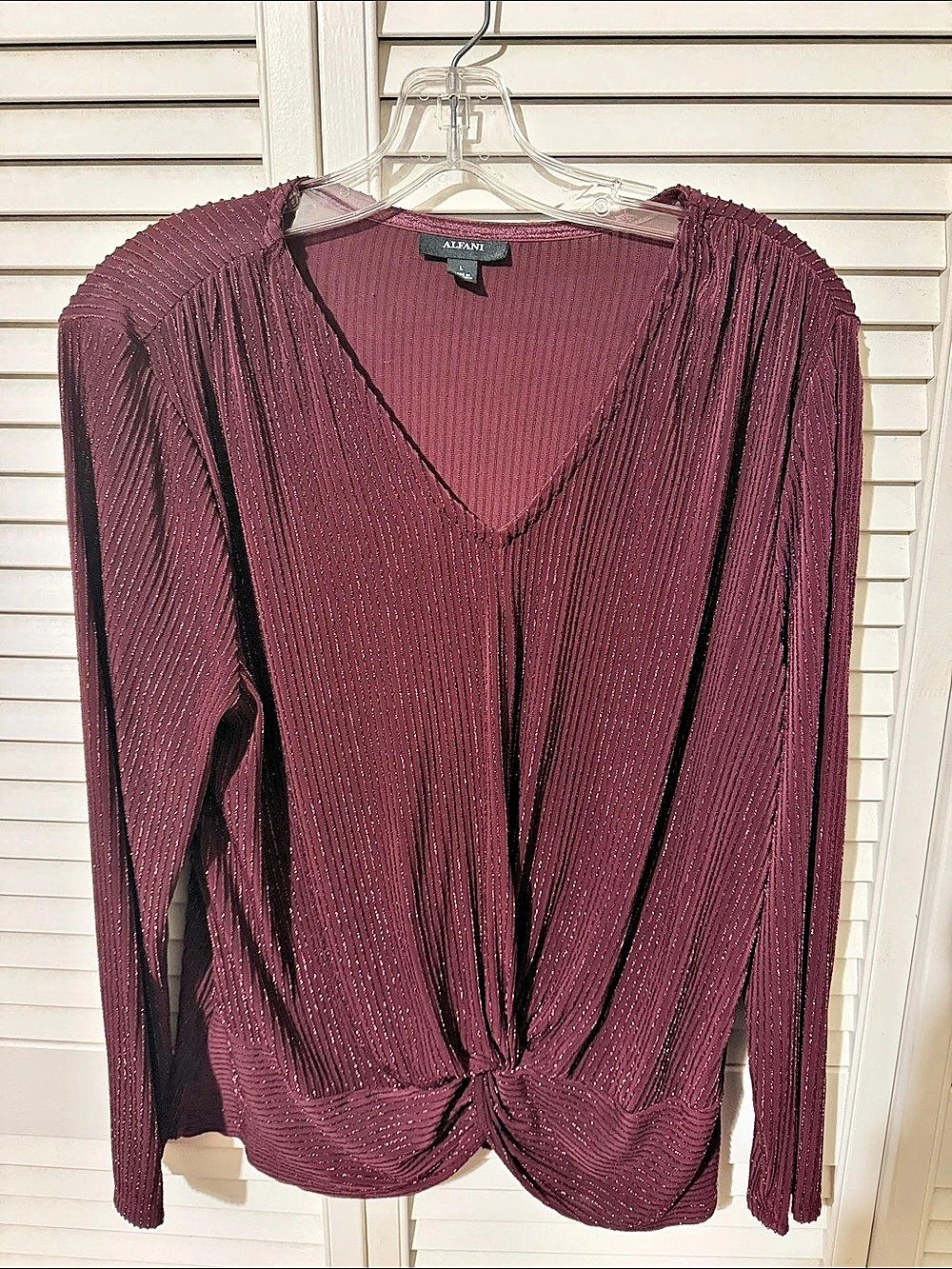 Alfani Long Sleeve Ruched Top in Purple Like New